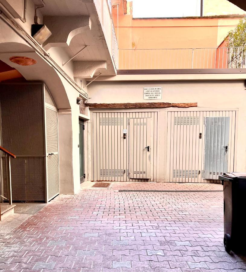Appartamento In Centro Storico "La Casa Di Cri" Asti Exterior photo